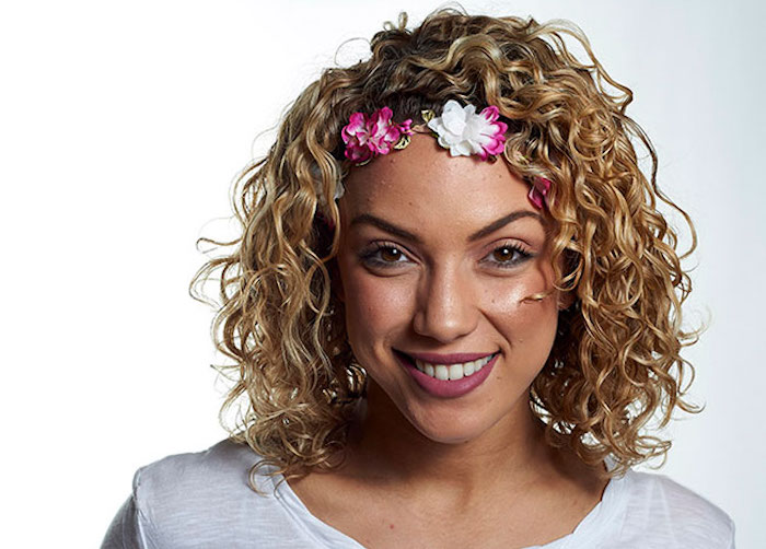 verwijzen Mantel tetraëder 14 Kapsels Die Het Beste Passen Bij Krullend Haar | Curly Hair Talk